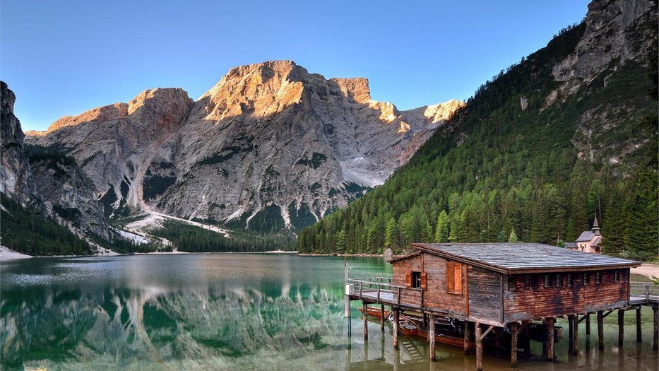 Lago di Braies nelle Dolomiti